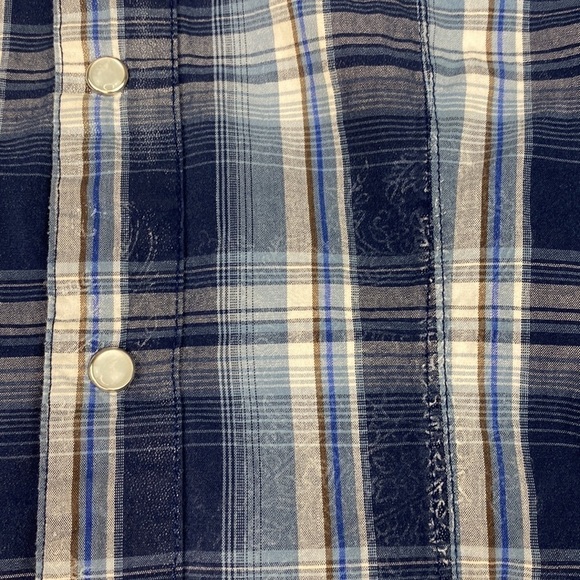 Wrangler Blue Plaid Button Down Shirt- Size Medium - Picture 5 of 15